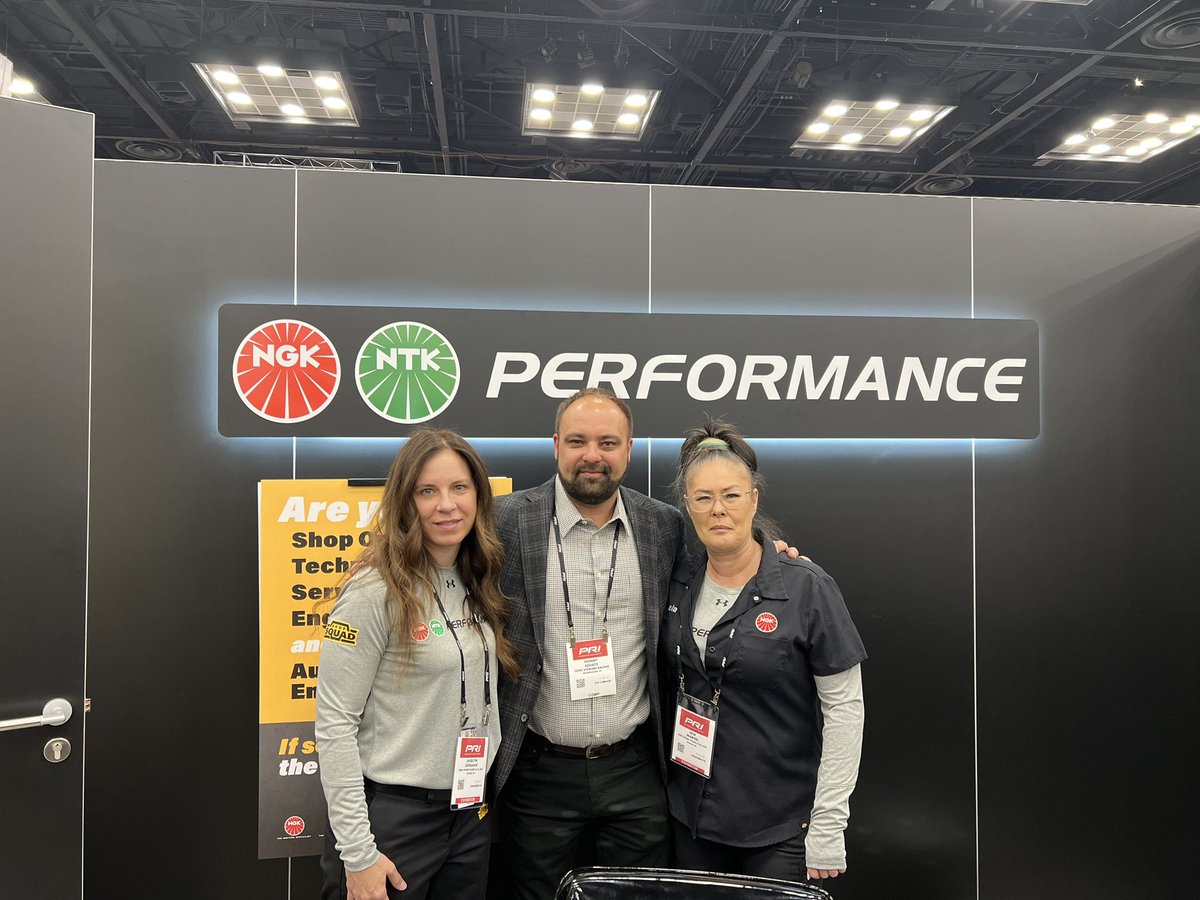 DonnySchatz's tweet photo. @prishow has begun! Thanks to @ArtofFast for the support.. we’re proud to be part of the #ArtofFast team! - PR https://t.co/F9GvyHHAlM
