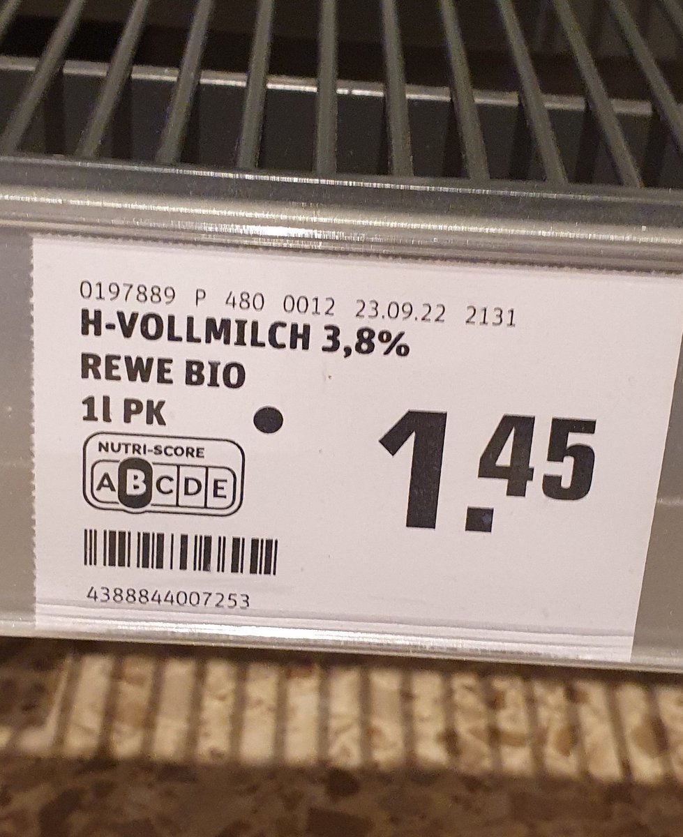 Vegan ist günstiger. Das ist Fakt.

🌱 Rewe Bio-Sojamilch: 99 Cent
🐄 Rewe Bio-Kuhmilch: 1,45 Euro

#goVegan #VeganForTheAnimals