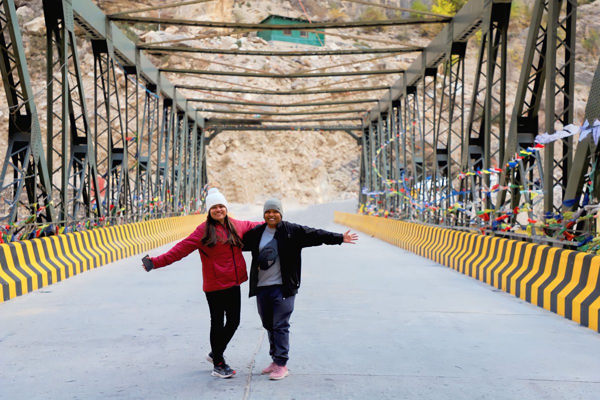 MarkeBhanupriya's tweet photo. Travel...!!
Before you run out of Time !

#bike #Explore #nature #travel #photography #travellife #HimachalPradesh #solo #mountains #adventure #traveling #traveldiary #WINTERHasComeOnceAgain https://t.co/4NMzDv1qWL