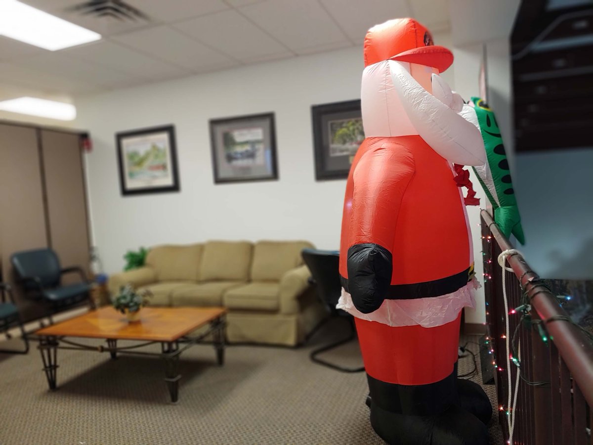 Colmans_RV's tweet photo. Colman's RV is in the Christmas Spirit 🤗🌲 https://t.co/no3xd1LaB0