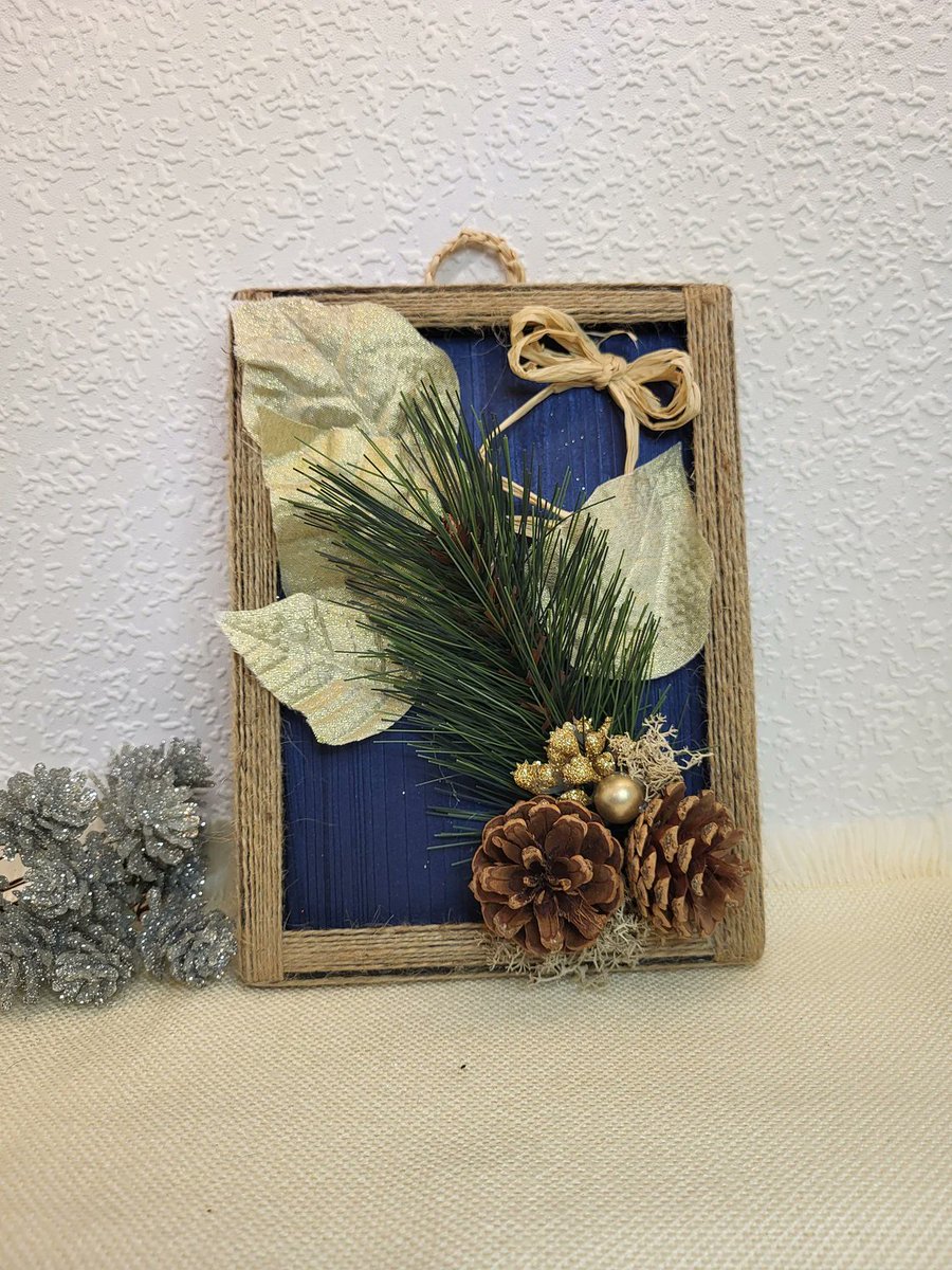 CreationTk's tweet photo. Christmas Arrangement in a Photo Frame

It's beginning to look a lot like Christmas 🙂
#christmasinaframe #XmasDecoration #rusticchristmas #holidayornament #vintagexmasdecor #xmasarrangement #countrygift #holidaywalldecor #xmasgifts

Visit our shop @ https://t.co/NrK8qRwLkw https://t.co/qvHj1QqUgd