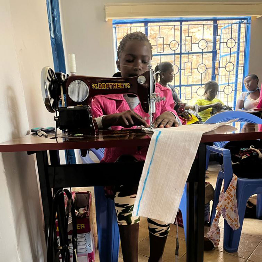 GenerosityGloba's tweet photo. Your involvement enables women and girls at the Kibera women's center to attain special skills, they can then utilize to become economic drivers within their communities.

Join our ⭕ of difference-makers TODAY at https://t.co/Ijdr3rKctZ.

#WeAreGenerosityGlobal #GenerosityWomen https://t.co/jz5fYVE44u