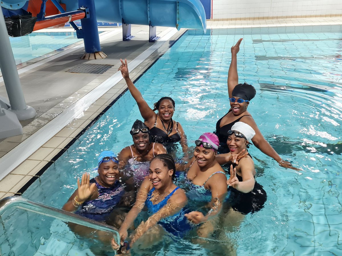 mnengleton's tweet photo. Another fantastic term has come to and end! 40+ number women in Southampton, UK, have joined us on a journey to swimming for fun and fitness.  Well done everyone! Join us in January for the next session, please    get in touch @mnengleton. 
#swimforyourlife
 @BlackSwimAssoc https://t.co/Itq4aRHO7P