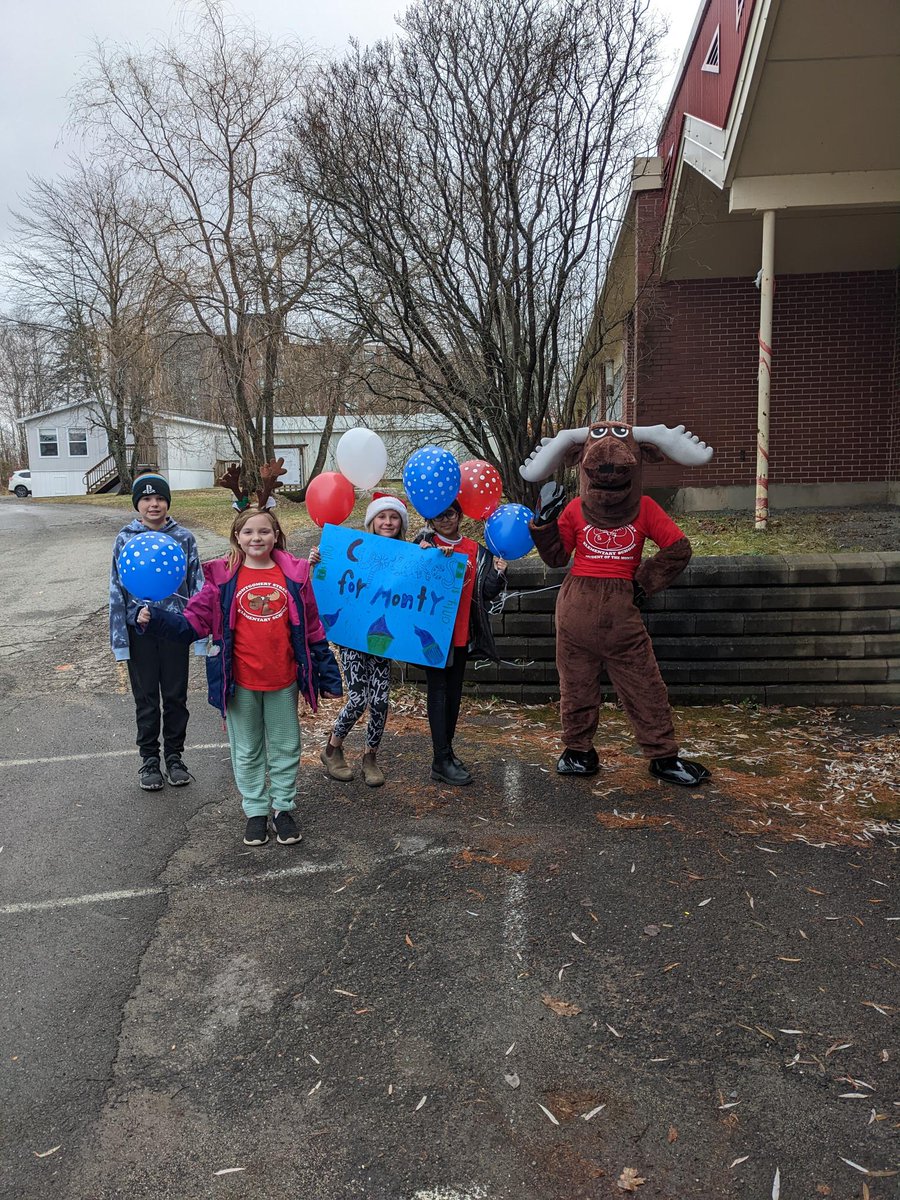 Montgomery Street School tweet media