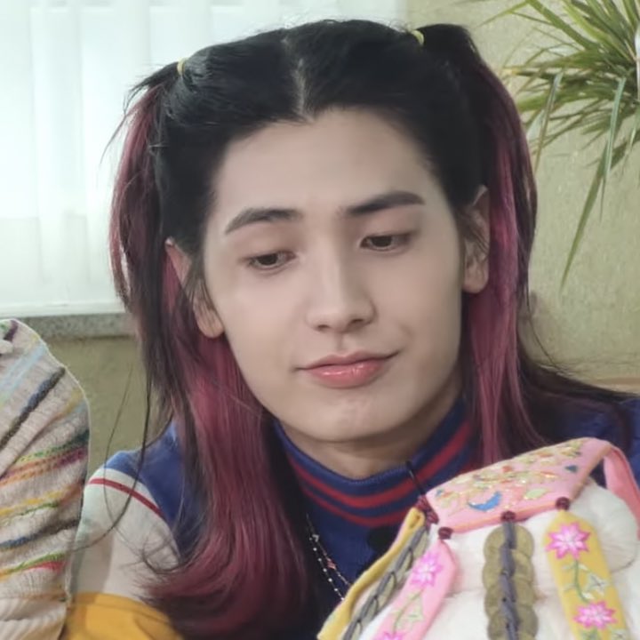 catchtwentyjoo's tweet image. jooyeon is so soft i want to cry