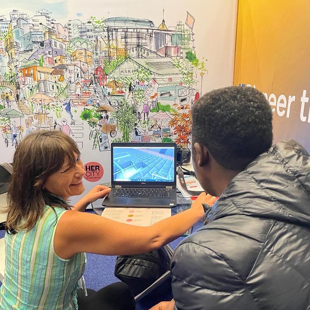 #HerCity at the heart of the @SwedeninSA and @UNHABITAT pavillon #PioneerthePossible at the @UNESCO initiated @WorldSciForum #WSF_ZA2022 ”Science for Social Justice”. 

Important conversations with delegates , stakeholders in Langa, Cape Town, region and national media🤝