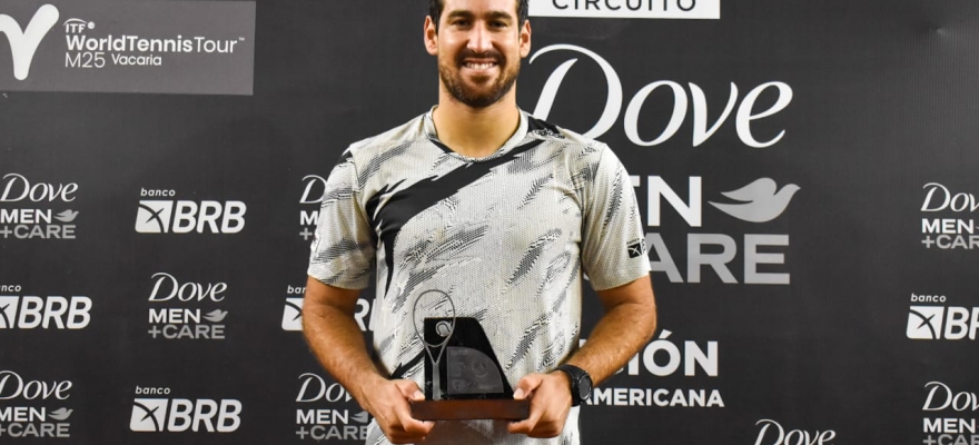 Vacaria Open foi encerrado neste domingo com brasileiro no pódio. Orlando Luz foi vice-campeão nas quadras de saibro da Pousada Santa Teresa ao disputar a final contra Roman Burrachaga. 
Confira: cbt-tenis.com.br/noticiasc.php?…

#tenis #BrasilRumoAParis #esportebrasil #esportgovbr