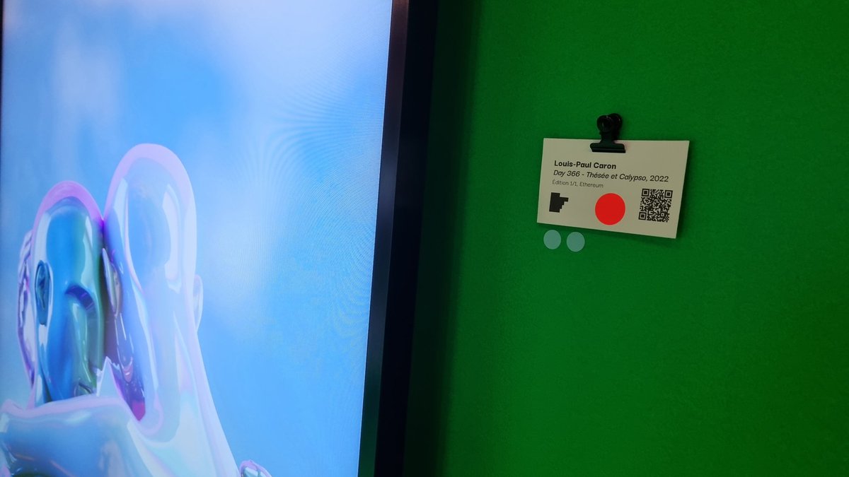 BnoiitC's tweet image. Now you can &quot;LIKE&quot; #OpenScreen artworks IRL at @NFTFactoryParis 
(Max 3 likes per visitor)