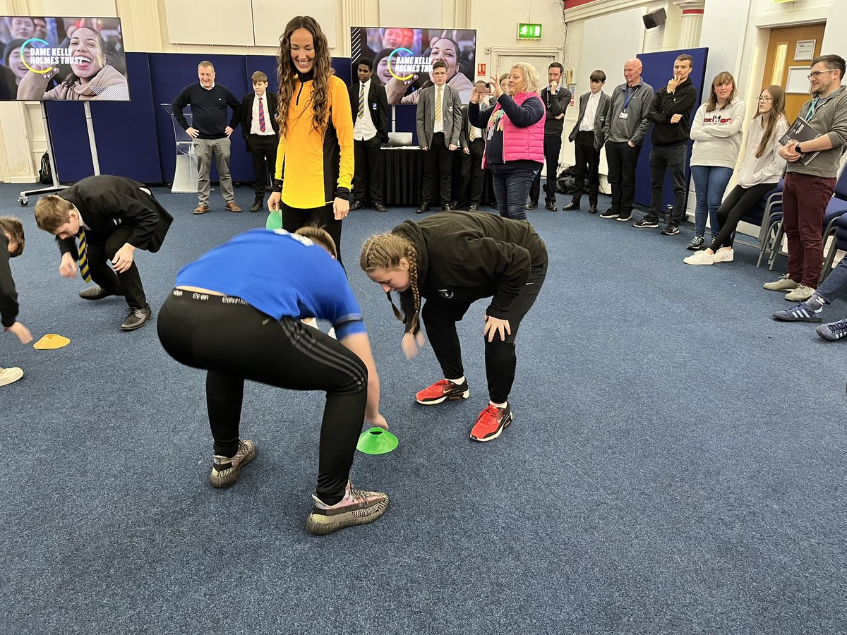 StChrisWrexham's tweet photo. Little trip to Manchester with the @SportsLeaders @DameKellysTrust group for this years @AQA unlocking potential programme. Brilliant programme so looking forward to working with @Jenna_Downing again. https://t.co/i7Q3pi69qC