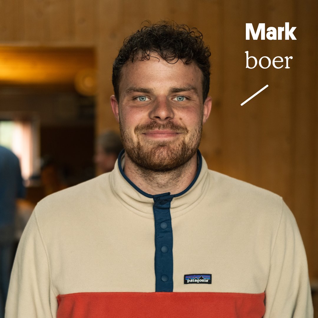 Wie is Mark en waarom doet hij mee aan de Boerenversneller?
Agroforestry inspiratieboerderij. ‘Een rol in de landbouwtransitie’

Leer meer over Mark via denieuweboerenfamilie.nl/mark-venner