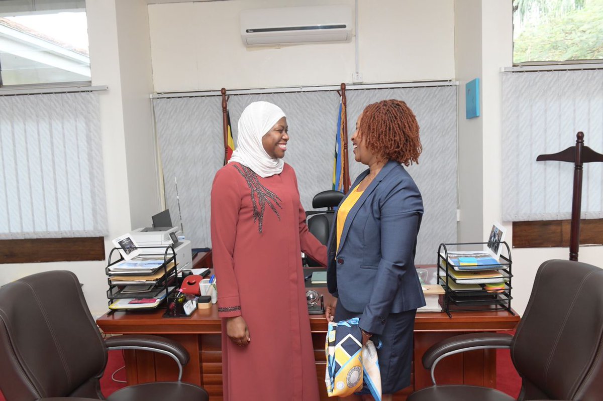 mtnug's tweet photo. The MTN Uganda CEO Sylvia Mulinge has had an engagement with the Permanent Secretary @MoICT_Ug Aminah Zawede to discuss partnership opportunities between MTN uganda and Ministry of ICT in driving the digital transformation and innovation agenda. #DoingGoodTogether https://t.co/sMt2TlPUJK