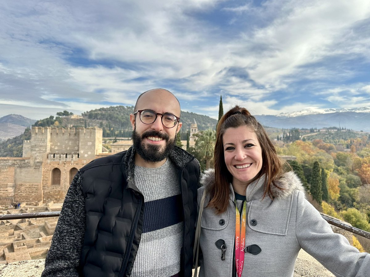 antigua_roma's tweet photo. Cuando vayas a Granada, no lo dudes. Una visita con @pateandogranada es un lujo que te descubrirá con pasión la historia de la Alhambra, el Generalife y el Albaicín.

Puntos extra para Marta por enseñarme los detalles romanos ocultos por la ciudad 😉 https://t.co/aqsuP9jEJg