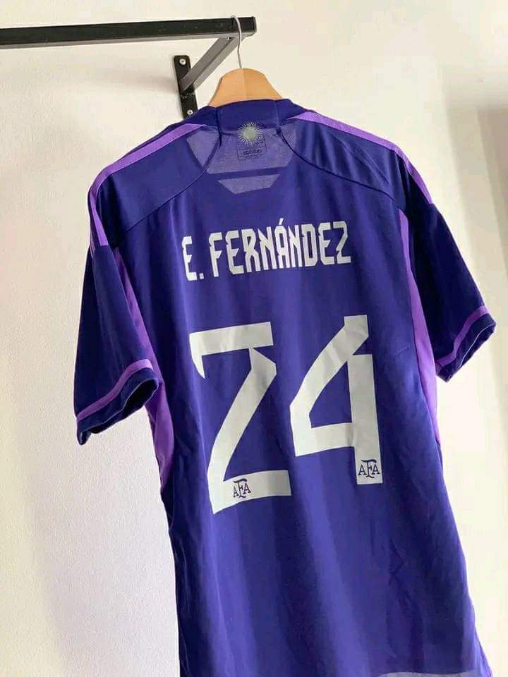 millonariaNoe's tweet image. Que querés para Navidad?

Yo