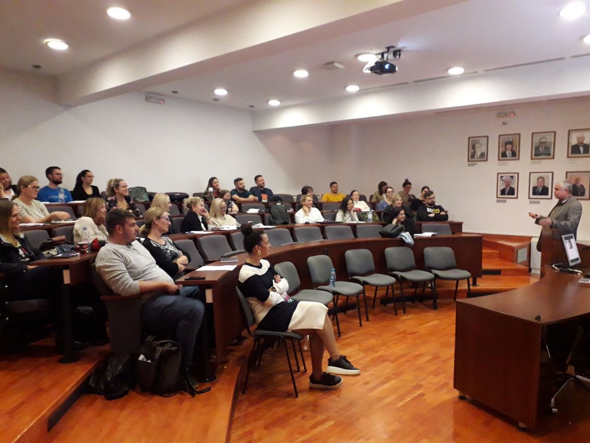 Success! In mid november 40 early-stage researchers participated in the 2nd #DIOSI “Open Innovation and Entrepreneurship” training at the Univ of Rijeka. Spread over 5 days and integrated into the curriculum of the Biomedicine and Health Doctoral Programme. Time flies.