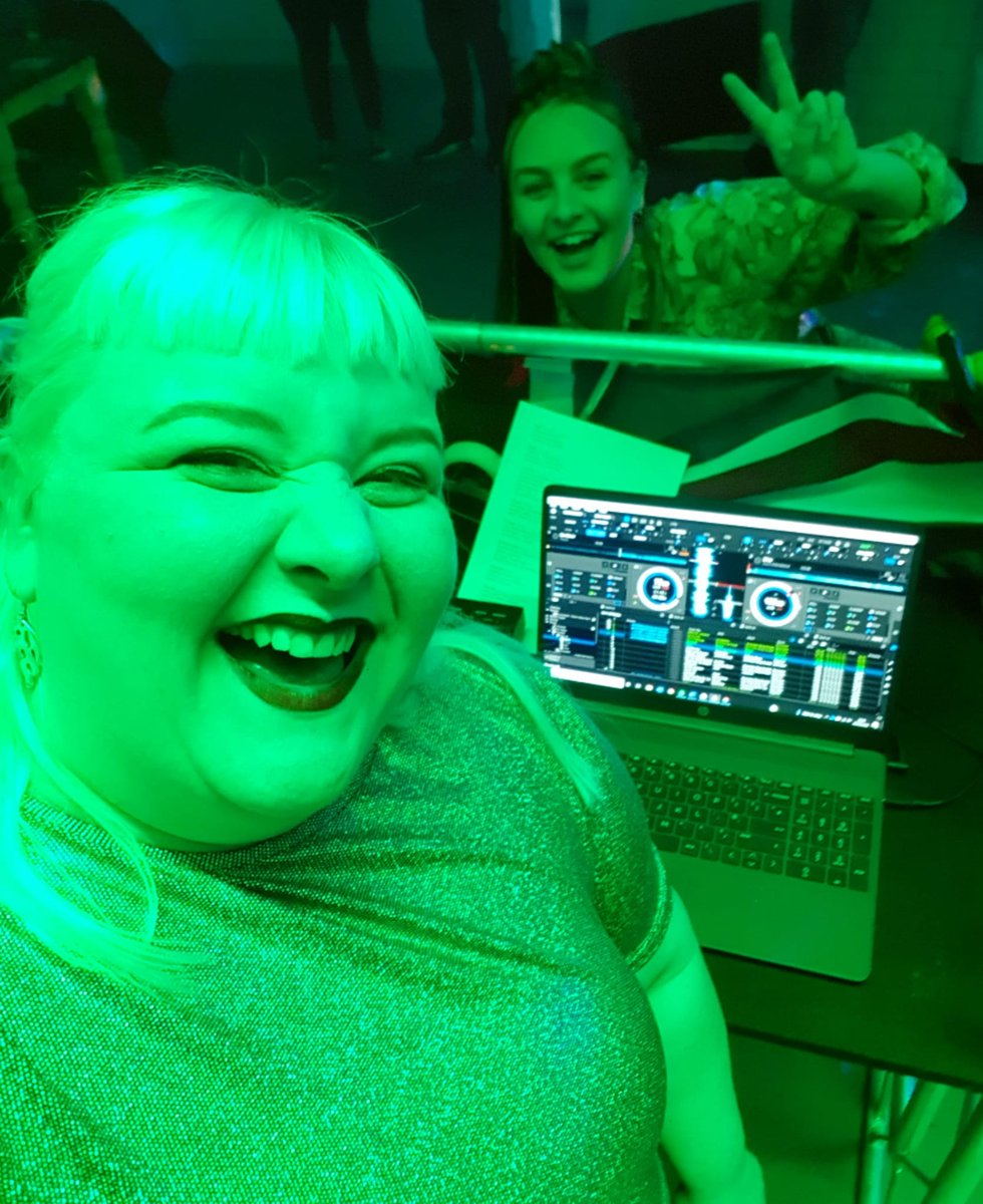 PlugItInHull's tweet photo. Thursday is the new Friday🎉

We're itching to get behind the decks &amp; spin you into seasonal oblivion tonight!

Come down to @HumberStGallery from 7pm, join us &amp; @theroaringgirls for a Xmas Party you'll never forget.

🎟️Pay what you can on the door/here: https://t.co/IOyWm7MSNs https://t.co/VlYn8OLYmY