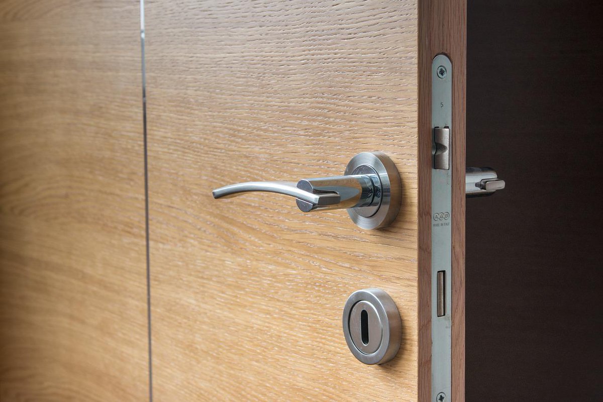 nwlocks's tweet image. You may find yourself needing to replace your locks for a number of reasons, including losing your keys or buying a new property. We are experts at fitting new locks and can ensure it is taken care of quickly and efficiently.
#locksmithservice #newlocks #lockfitting