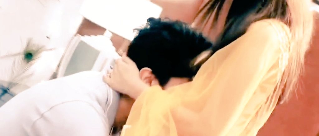 your_soulispure's tweet photo. Don't know but this is so hawttt😭🔥🥵🌚
The way he pulled her from her waist😭🌚

#yrkkh #AbhiRa #PranaliRathod #HarshadChopda https://t.co/q2jNdBiG6w