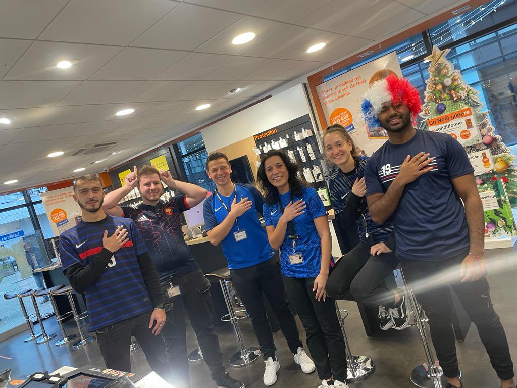 Les conseillers clients d’Orange en Picardie soutiennent l’équipe de@France et vous attendent autour des offres de Noël et des terminaux reconditionnes