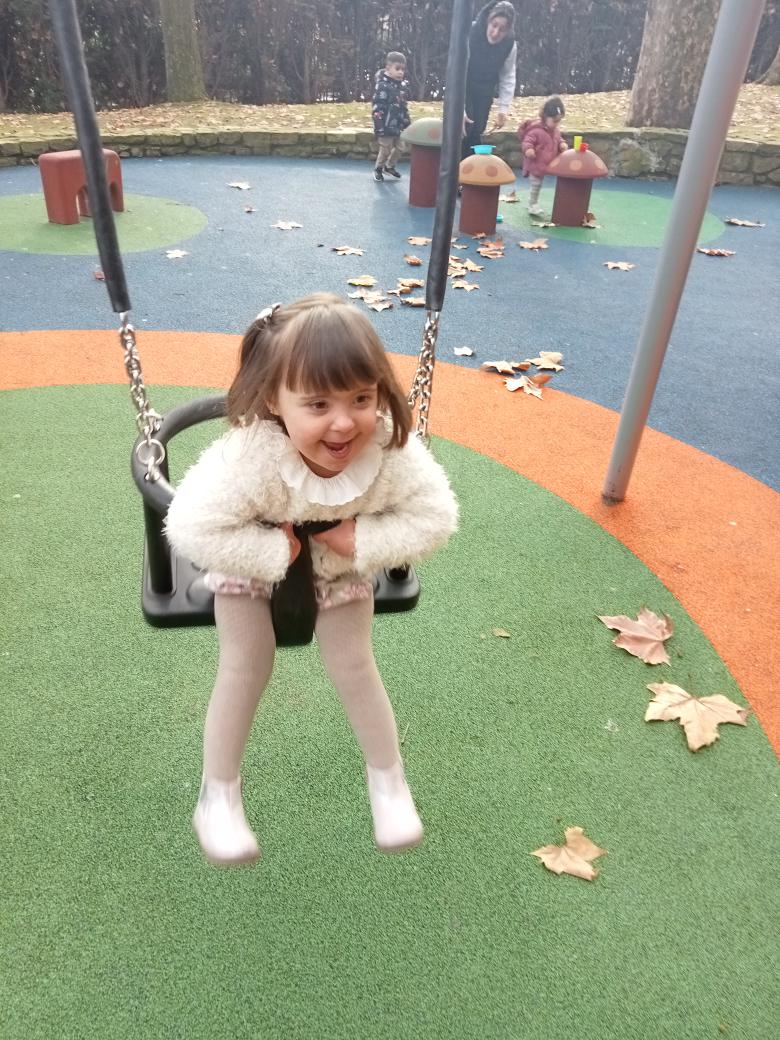 DevaPrueba's tweet photo. Feliz día de la #inmaculada y los que estén de puente que lo disfruten mucho!! 😘
#Jueves #otoño #parqueferrera #Down #SindromeDeDown #DownSyndromeFamily #Trisomía21 #T21 #avilesmola #Avilés #NuestroAviles #Asturias https://t.co/H8Ag1fKjKC