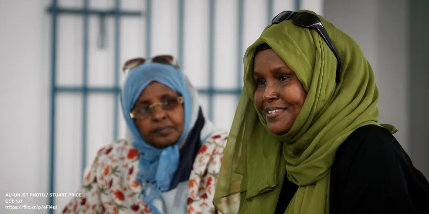 K4DD (@k4d_info) on Twitter photo How do programmes in fragile & conflict-affected countries integrate local voices into their governance mechanisms? 💬
In this report, <a href="/carterrebeccal/">Becky Carter</a> ( <a href="/IDS_UK/">Institute of Development Studies</a> ) synthesises evidence on how aid agencies & governments include #LocalVoices meaningfully:👉 buff.ly/3sOXCA2 How do programmes in fragile & conflict-affected countries integrate local voices into their governance mechanisms? 💬
In this report, <a href="/carterrebeccal/">Becky Carter</a> ( <a href="/IDS_UK/">Institute of Development Studies</a> ) synthesises evidence on how aid agencies & governments include #LocalVoices meaningfully:👉 buff.ly/3sOXCA2
