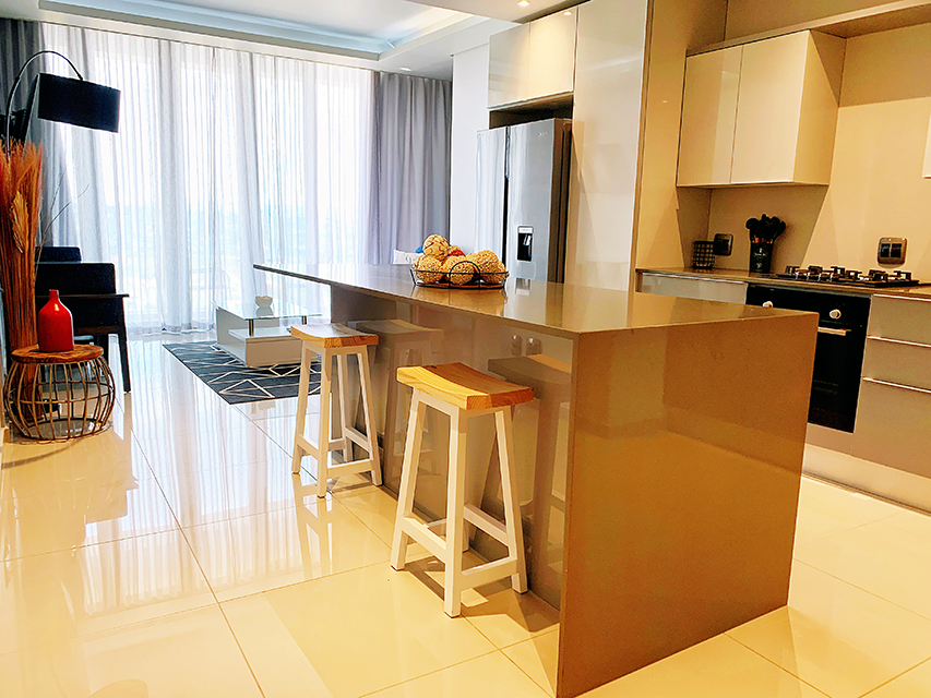 InnovativeZA's tweet photo. Newly renovated Luxury apartments at Blueberry Hill Hotel ▶️ https://t.co/dDxLW2BnwA
#localbusiness #roodepoort #johannesburg #sandton #overnightstay #accommodation #inroomdining #blueberrysunset #cocktail #tequilasunrise #pinacolada #finedining #sushilovers #sushi https://t.co/TXgCRlGN7T