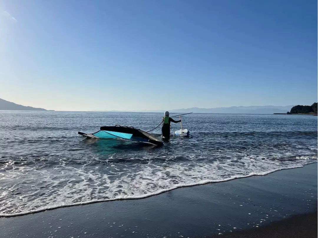 float_fuji_sup's tweet photo. 今日の自然✴️あたたかい光と風を感じながら、癒し時間🎵
#自然 #海 #絶景 #夕日 #風 #お写真ありがとうございます #鳥と #今日のキラキラ #透明度 #ocean #nature #wind #sunset #mtfuji #nspwingfoilboard #nspwing #float_fuji_sup #floatfujisupclub #birdlovers https://t.co/RsaEjquLhP