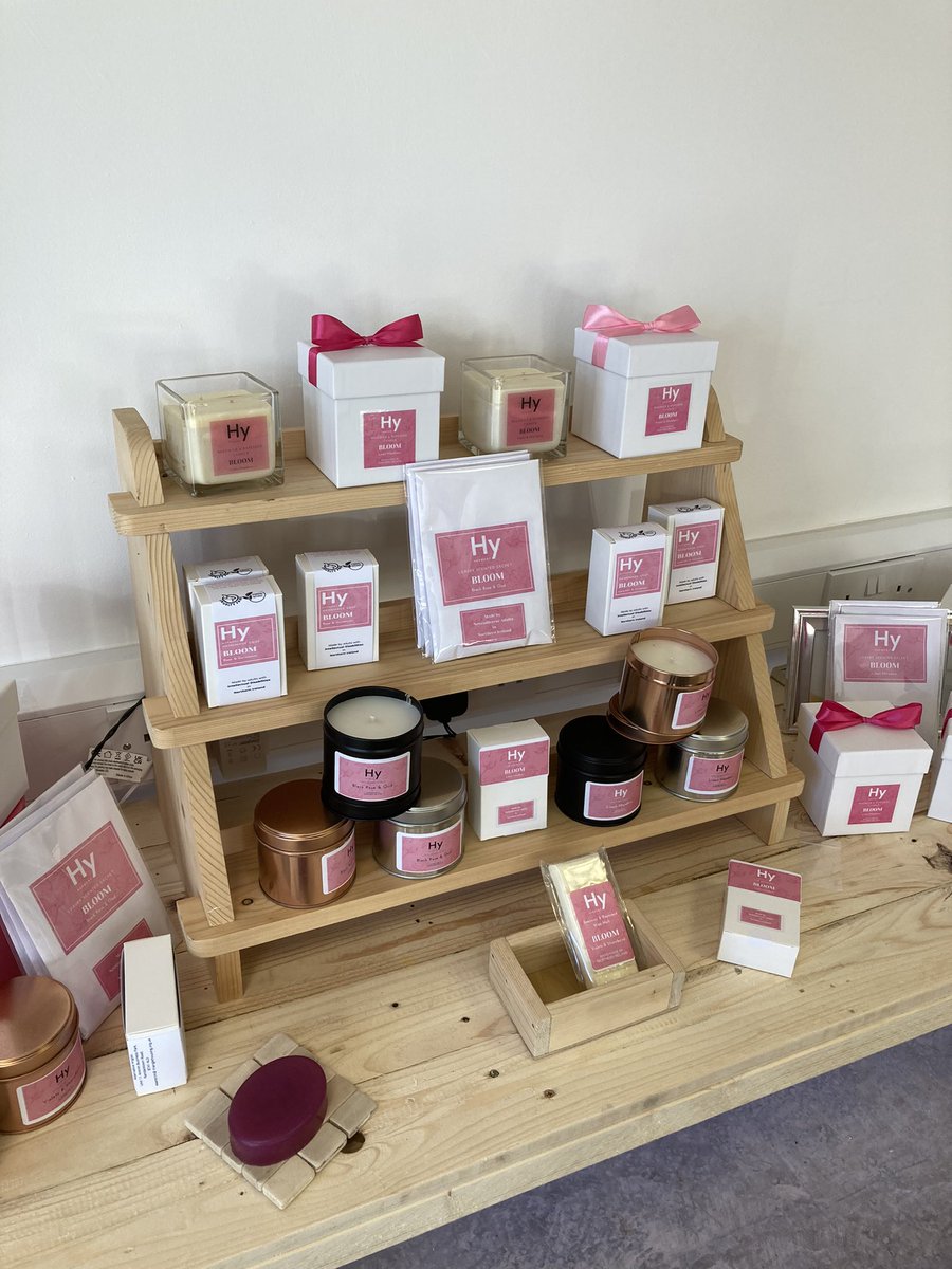 eugenereid's tweet image. Popped into Alternate Angles. The staff doing a fantastic job helping adults with learning difficulties in their journey  to employment and engagement in the community! Harmony Studio members produce sustainable &amp;amp; organic focused products.  Make a visit. @ParityTriangle