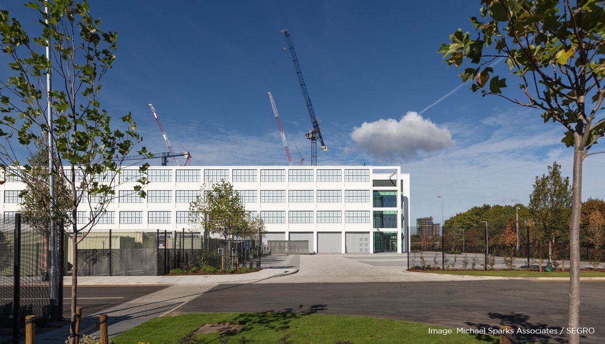Construction imitates art at <a href="/SEGROplc/">SEGRO plc</a> Park Hayes.

<a href="/MSA_Architects_/">MSA Architects</a> <a href="/VolkerFitzUK/">VolkerFitzpatrick</a> #construction #towercrane