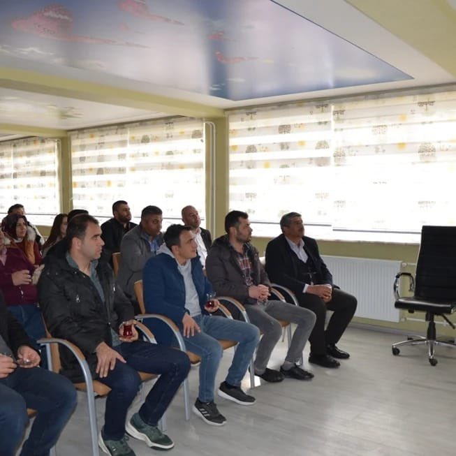 İl Müdürlüğümüzce, İl, İlçe ve Belde Belediye Başkanlıklarına "Zemin ve Temel Etüdü" konulu eğitim çalışması verilmiştir.

<a href="/csbgovtr/">T.C. Çevre, Şehircilik ve İklim Dğş. Bakanlığı</a> 
<a href="/murat_kurum/">Murat KURUM</a>