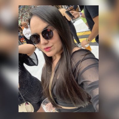luaaf20's tweet photo. 💃🏻🍺♥️ #BotecoSP #NovaFotoDePerfil https://t.co/MNXdhzxkZV
