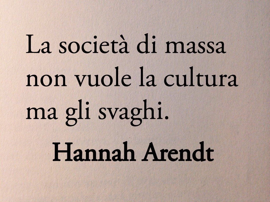 Poesiaitalia's tweet photo. Hannah Arendt 📚 https://t.co/rZafH504Kb