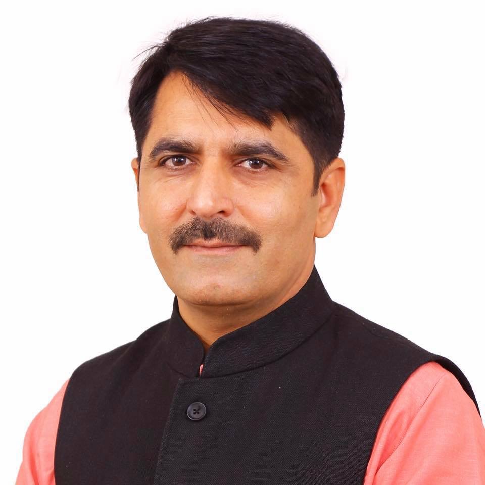 Congratulations to Sh Shankar Chaudhary for winning from #Tharad constituency in #GujaratAssemblyPolls. It is great to see a positive response to your work, specially in development of dairy sector. #GujaratElectionResult @ChaudhryShankar @narendramodi @AmitShah @Bhupendrapbjp