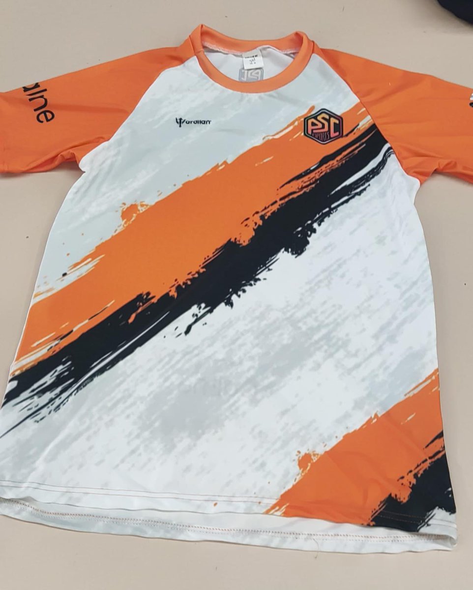 ArdilanCustom's tweet photo. Regular O-neck eSports jersey https://t.co/u4769TXEiY