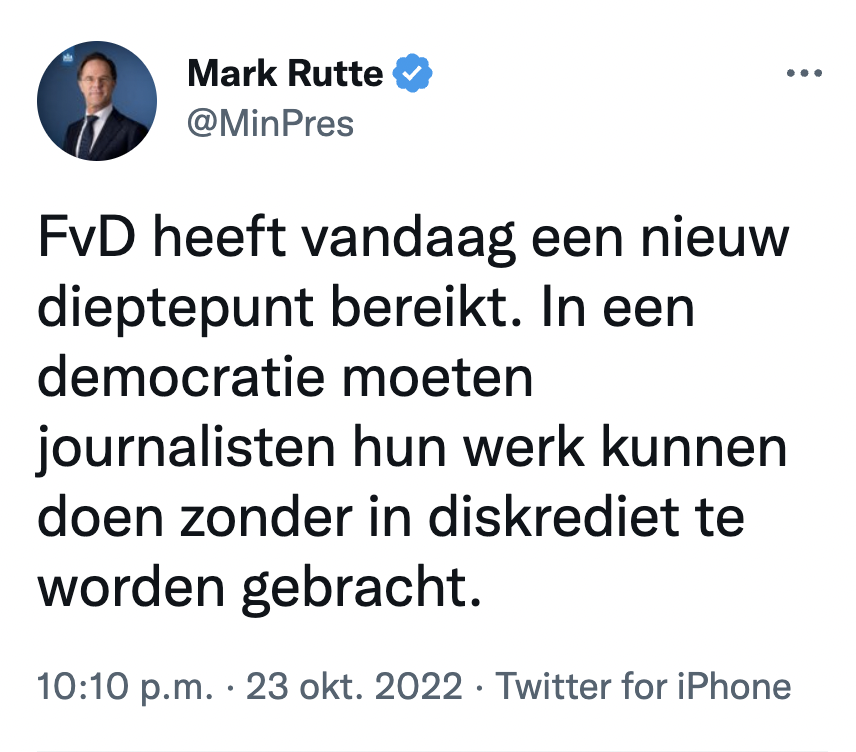 GideonvMeijeren's tweet photo. Zou de @MinPres het afkeuren dat hier een journalist schaamteloos wordt uitgescholden voor "fascist"? Of geldt alleen voor de karteljournalisten van de mainstream media dat ze niet in diskrediet mogen worden gebracht?

De vraag stellen is haar beantwoorden.

#FVD #ongehoordnieuws https://t.co/fwzBh8Jq8q