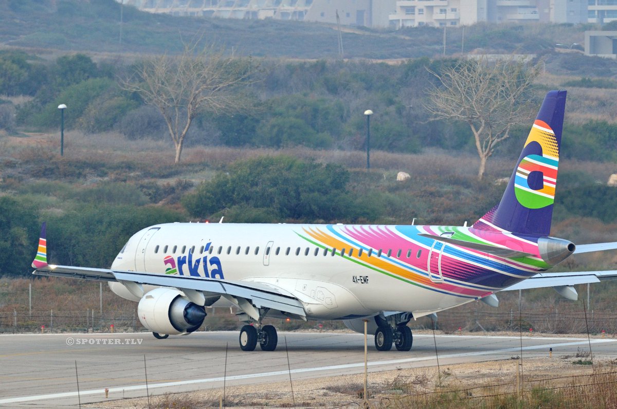 SpotterTlv's tweet photo. #nostalgia #arkia #arkiaairlines #embraer195 #sdedovairport #telaviv #israel #LLSD https://t.co/eCfihsPjP5