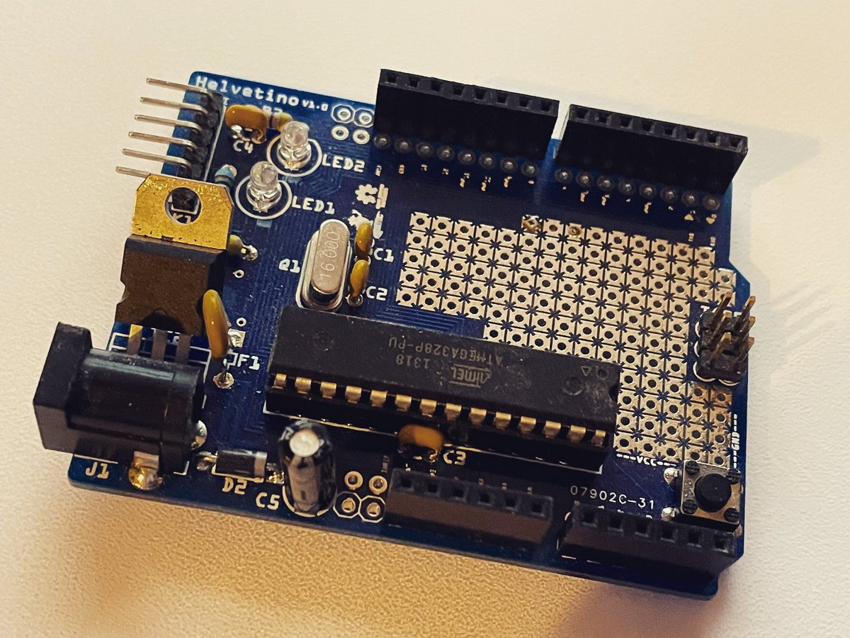 arduinopraxis's tweet image. Make your own Arduino UNO
Our swiss maker community created an own Arduino Board a couple years ago.
.
Helvetino
.
playground.boxtec.ch/doku.php/produ…
.
@arduino 
@MicrochipMakes 
#pcb #makearduino #uno #atmega #microchip #atmega328 #arduino #electronics #workshop #maker #diy