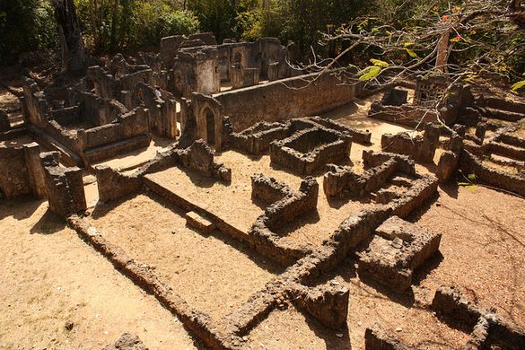 mzeesiraj's tweet photo. #Gedi ruins county of @KilifiCountyGov #Kenya.'Men and monuments of the East #Africa Coast'-Kirkman 1950s.
'The Galla were a nomadic cattle people and disliked towns' 
Kirkman wasn't aware,History of  urban #Galla;#Agow,and Danakil/Adaiel #Afar #Galla. @museumsofkenya. @The_BIEA https://t.co/hCZXGxqfIF