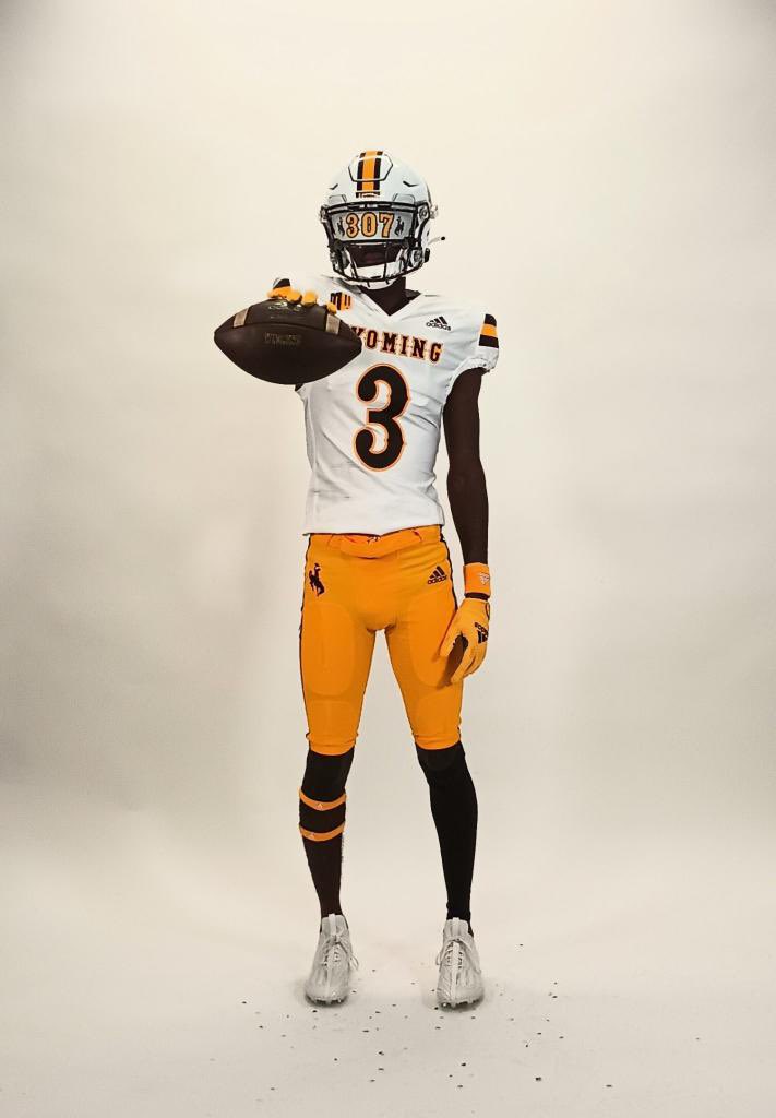 BBrantley05's tweet photo. I want to thank Illinois State for recruiting me and the opportunity. However, I would like to announce that I’m committed to the University of Wyoming‼️My recruitment is closed. #RideForTheBrand https://t.co/w32PgNbaHU
