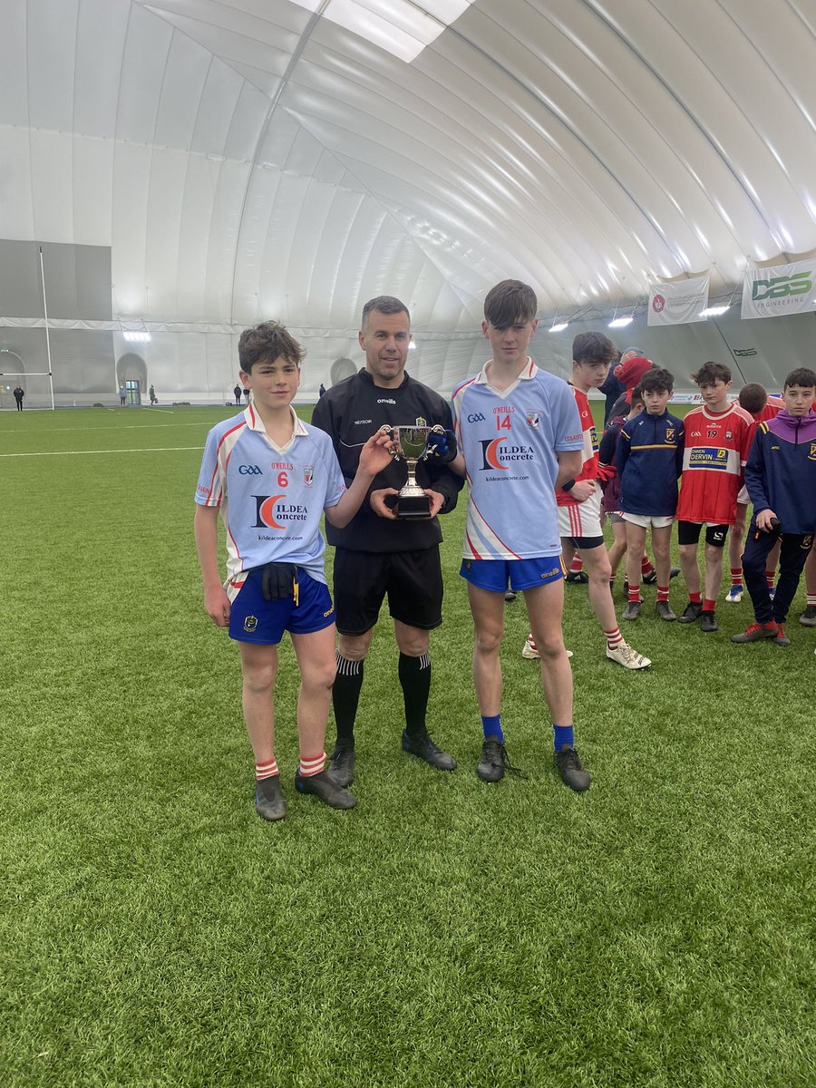 CChiarain's tweet photo. Roscommon “A” Schools Final Winners 

Captains Jack Brooks and Bobby Lenehan accepting the trophy. 🏆🏆🏆 #rosgaa https://t.co/rk5iKc4rQG