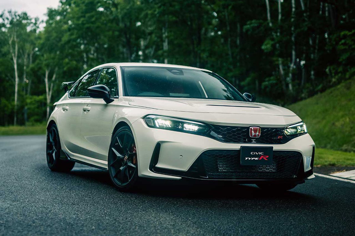 yuichi220mp4's tweet photo. 2022-2023 パフォーマンス・カー・オブ・ザ・イヤー
シビックe:HEV/シビックタイプR
CIVIC e:HEV/CIVIC TYPE R
#CIVIC50周年 #TYPER30
節目の年での快挙！
おめでとうございます！ https://t.co/QgtEudwVbI
