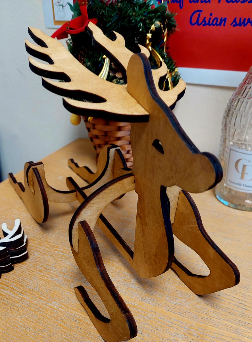 QEGSYorkshire's tweet photo. Check out some of the fantastic products that our Y10 Enterprise teams have been working on over the last term 🤩  These will be available to purchase at next week's Christmas Concerts with all proceeds going to @CAP_CARE🤝 https://t.co/sKH7pOaA7T