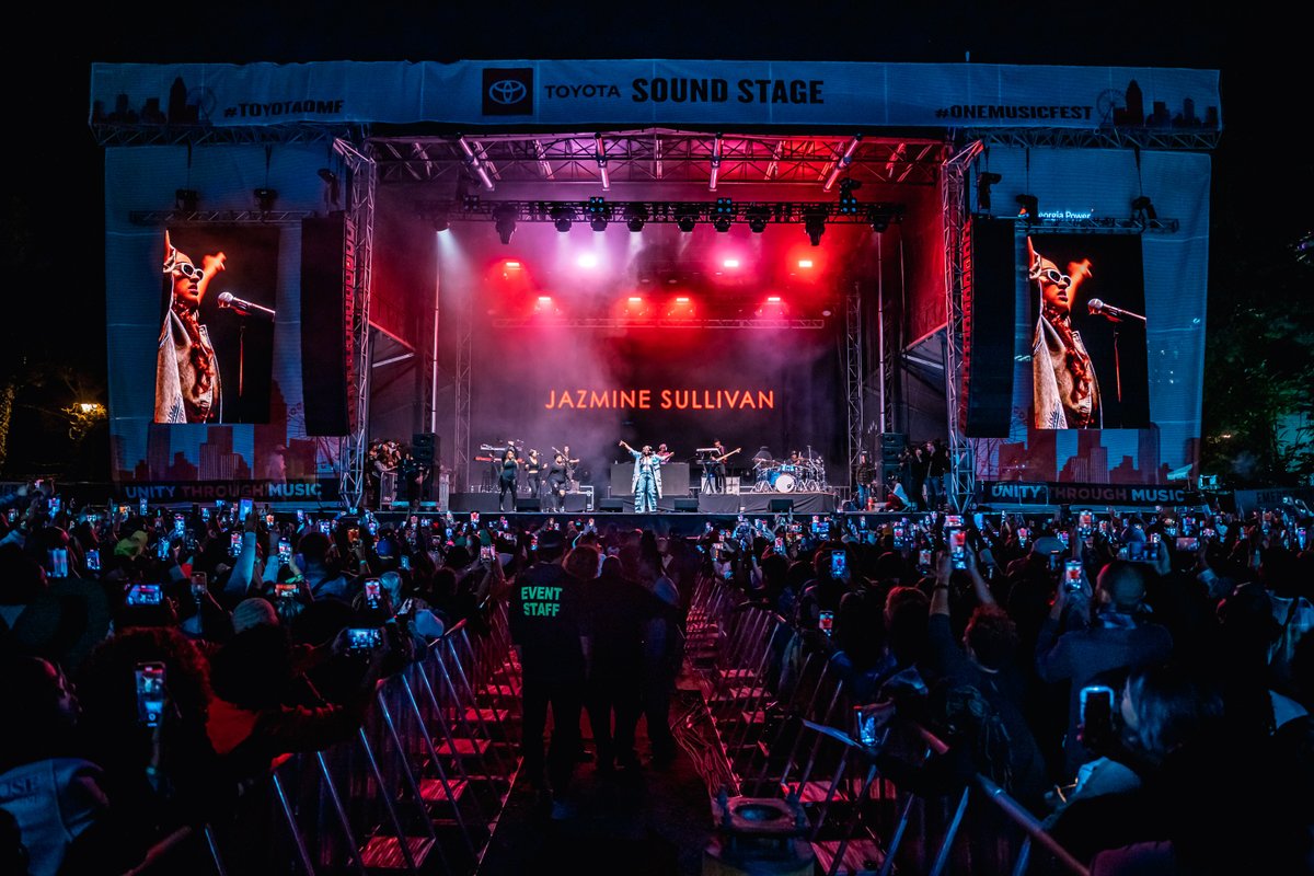 infiledcom's tweet image. Congratulations to Music Matters Productions on yet another impressive project. This time we're highlighting #ONEMusicfest in Atlanta, Georgia.

For the set-up at the music festival, INFiLED AR Series with a pixel pitch of 4.6mm were used!

#INFiLED #ONEMusicFest #ARseries