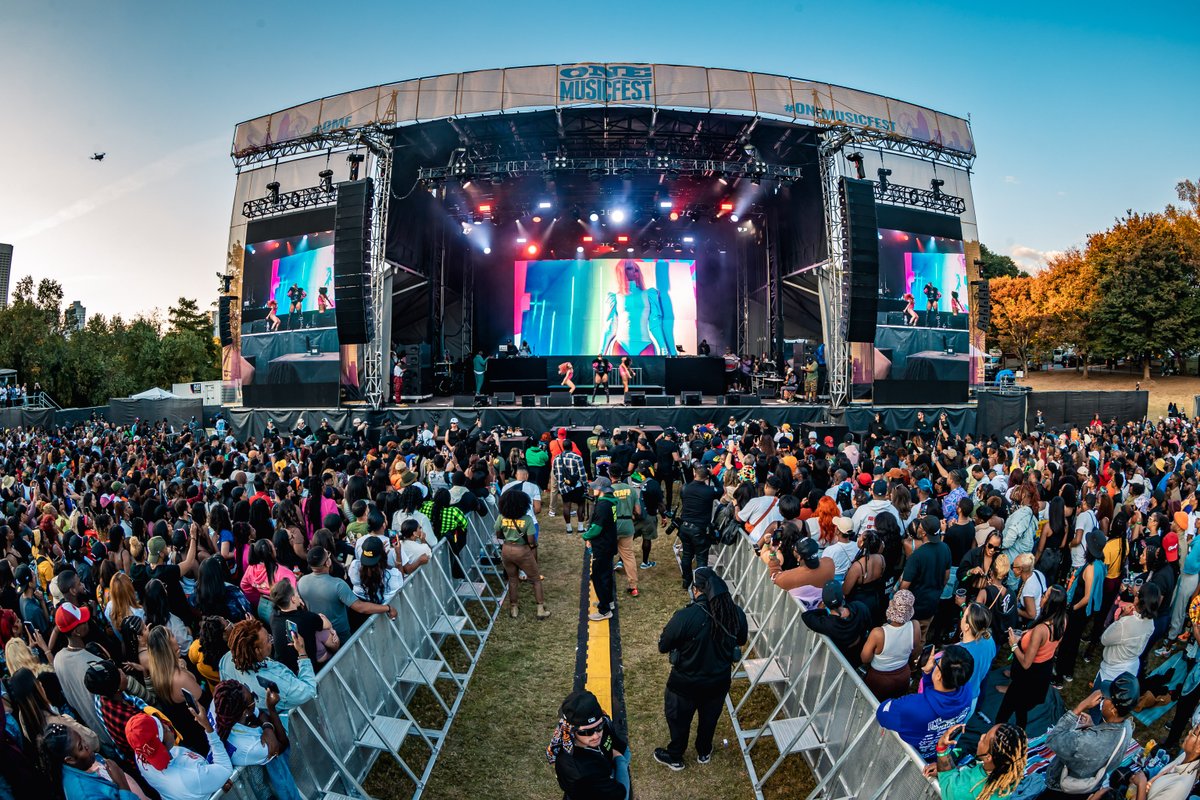 infiledcom's tweet image. Congratulations to Music Matters Productions on yet another impressive project. This time we're highlighting #ONEMusicfest in Atlanta, Georgia.

For the set-up at the music festival, INFiLED AR Series with a pixel pitch of 4.6mm were used!

#INFiLED #ONEMusicFest #ARseries