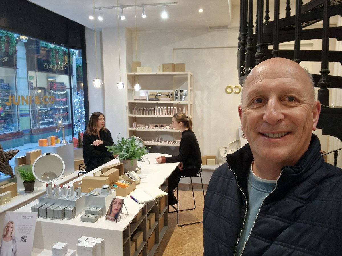 rob davies tweet media