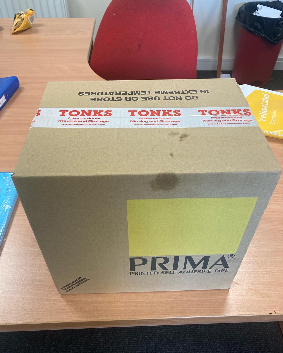 Tonksremoval's tweet photo. First ever box of printed tape 😍

To go along side our printed boxes and wrap. https://t.co/6ro4MIbvqa