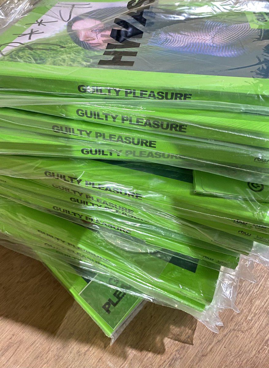 mmmfrvvr's tweet photo. Guys, these are the albums I am willing to give for free to moos who still dont have albums or cant afford them. I am planning on bringing everything to Manila days before the concert so moos who are interested and willing to pick up can have them. But since, 
⬇️ https://t.co/D9bcwtMsvi