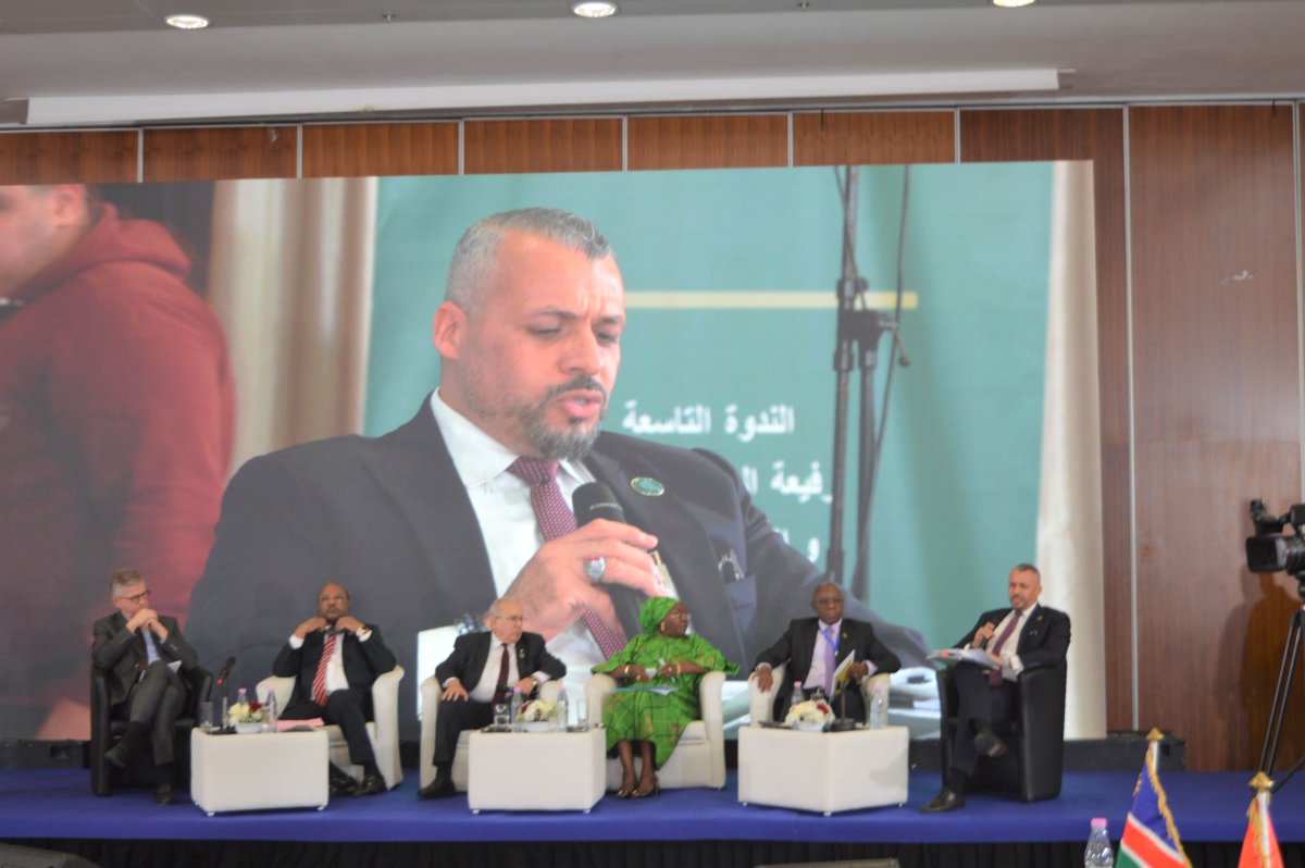 AUC_PAPS's tweet photo. Main Presenter – Mr. Idriss Lalalli, Interim Director, @AU_ACSRT;Discussants: Amb. Zainab kotoko, Executive Secretary, #CISSA; H.E Massaoudou Hassoumi, Minister of State, MoFA and Cooperation of Niger; Mr. @Lacroix_UN, UNSG  for Peace Operations #BeOneVoice #OranProcess2022 https://t.co/2GXnqal13R
