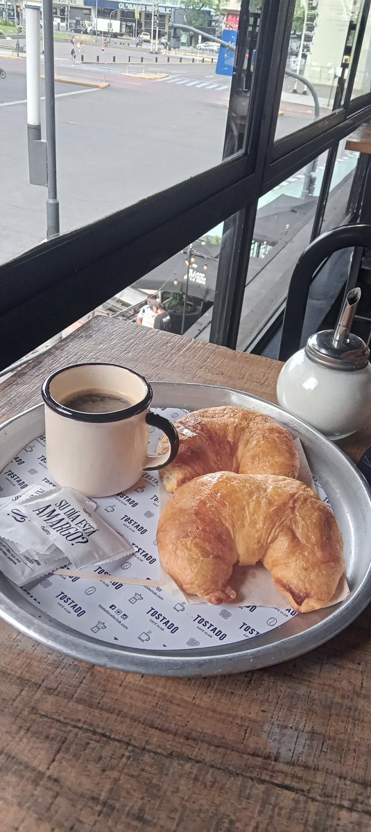 Cuchufffo's tweet photo. #BuenosDiasATodos 🌞😎🎶🎵🤙💙💛💙☕️🧉🍻🫂

#CFKLPQTP 

#CFKLADRONADELANACIONARGENTINA 

#CFKCONDENADA 

#CFKCHORRA 

#MAXIMOTETOCAAVOS https://t.co/sqKXrhTTyc