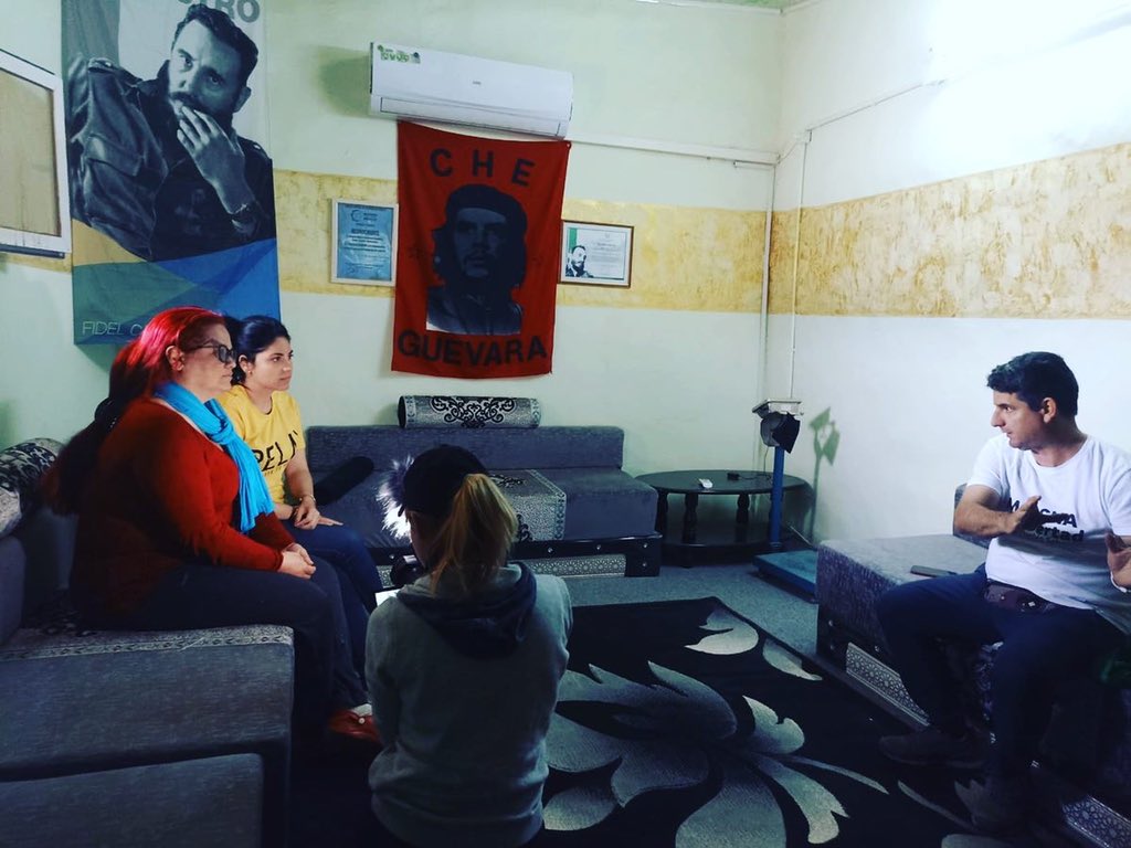 Pedro_IU's tweet photo. En lo más profundo de los campamentos de refugiados,  siempre en los lugares más inhóspitos de la tierra, nos encontramos con una brigada de médicas cubanas, ejerciendo la solidaridad internacional, su hazaña quedará grabada para siempre #cubasalvavidas🇨🇺 #saharalibre✌️🇪🇭 https://t.co/43Nl4u9KaU