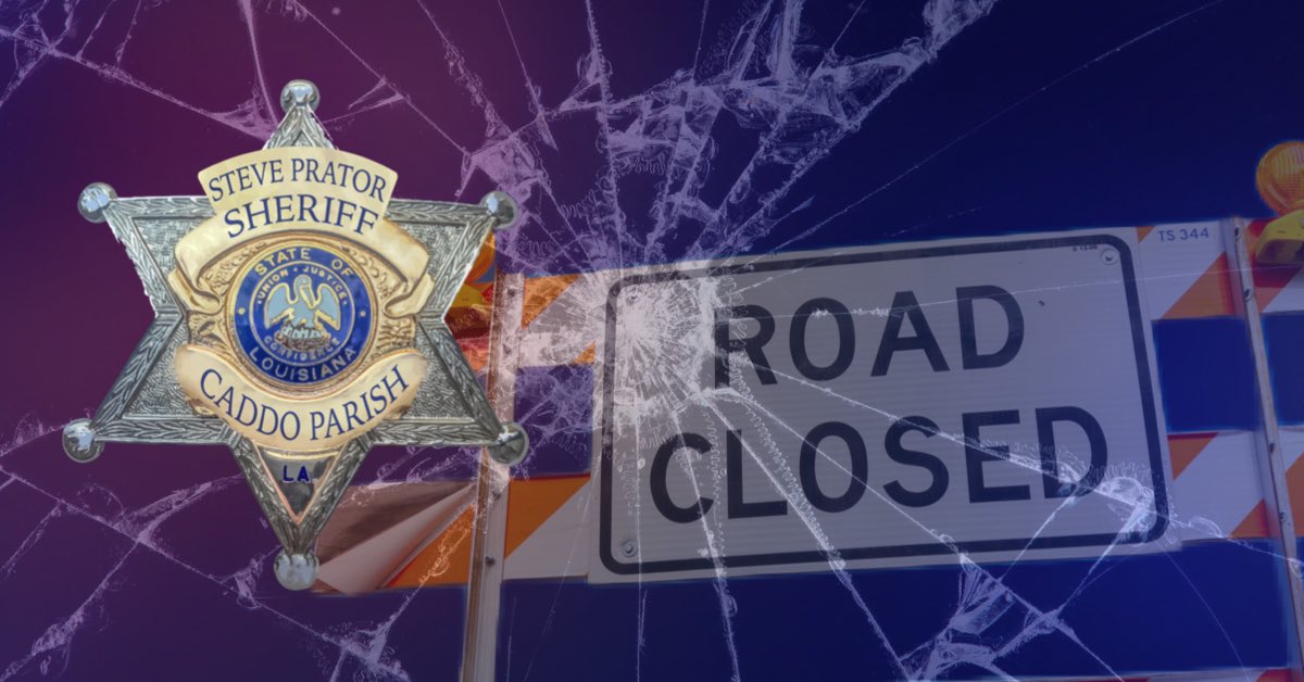 Hwy. 79 South is completely shut down in Greenwood due to a crash in Texas. Drivers are advised to take another route.